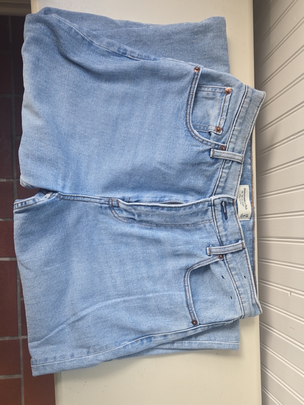Abercrombie & Fitch 90's Slim Straight Ultra High Rise Jean- Curve Love Sz 29/8S